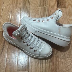 Women's Skechers Slipin Snoopdog White Sneakers